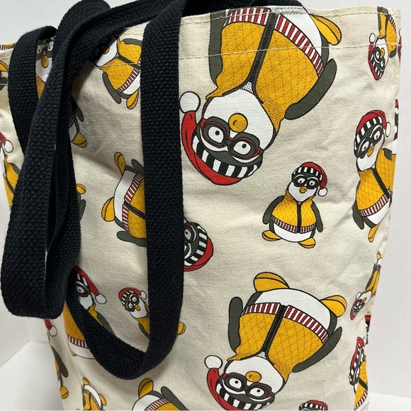 The Friends Experience Hugsy All Over Tote Travel Bag Rare Friends Official - Picture 2 of 7
